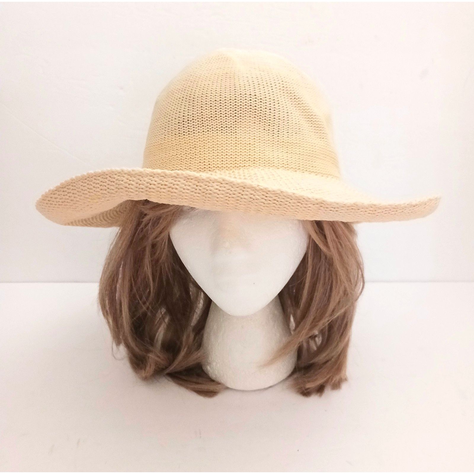Wallaroo Victoria Wide Brim Hat Light Yellow Upf 50+ Breathable Lightweight — image 3 of 8